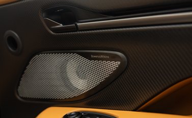 Aston Martin Vanquish Volante 29