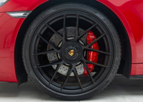 Porsche 911 Carrera 4 GTS (991.2) 