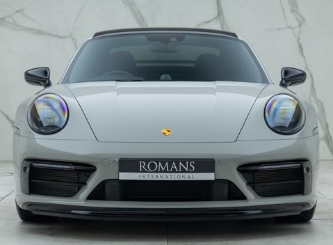 Porsche 911 Carrera 4 GTS (992) 7