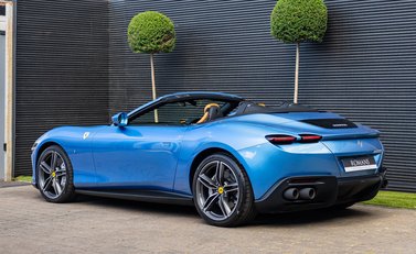 Ferrari Roma SPIDER 3