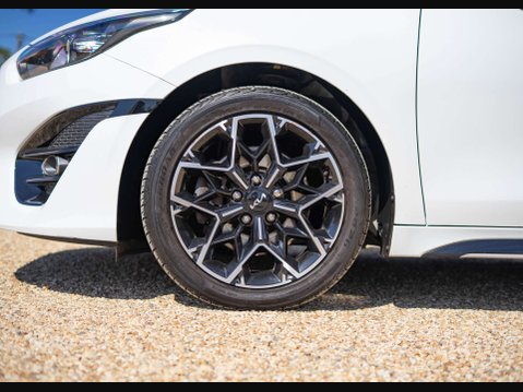 Kia Pro Ceed 1.5 Pro Ceed GT-Line ISG 5dr 37