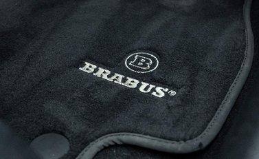 Mercedes-Benz C63 S AMG Coupe Brabus 22