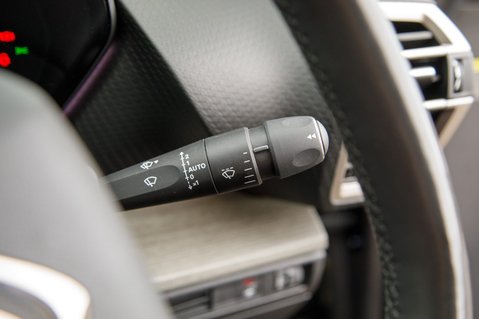 Citroen C5 X PURETECH SHINE S/S EAT8 14