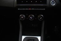 Renault Captur TECHNO E-TECH 33