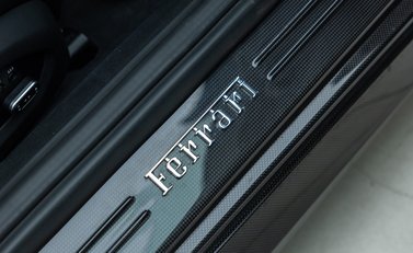 Ferrari GTC4 Lusso V12 27