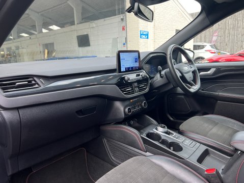 Ford Kuga 2.5 EcoBoost Duratec 14.4kWh ST-Line X SUV 5dr Pet 14