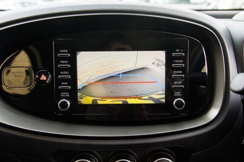 Toyota Aygo X VVT-I PURE 21