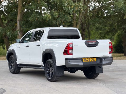 Toyota Hilux 2.8 Hilux Invincible X MHEV 4WD A 4WD 4dr 26