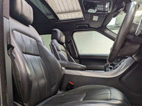Land Rover Range Rover Sport 3.0 Range Rover Sport HST Auto 4WD 5dr 31
