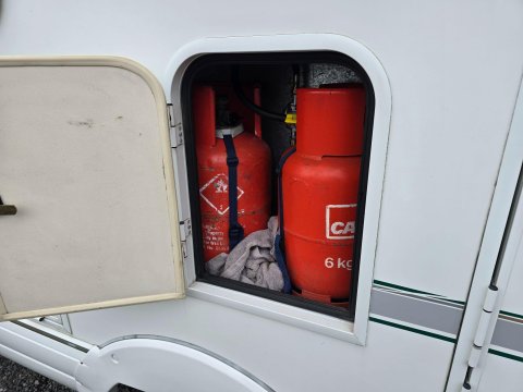 Bessacarr E410 Motor Home 12