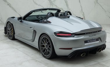 Porsche 718 SPYDER RS 15
