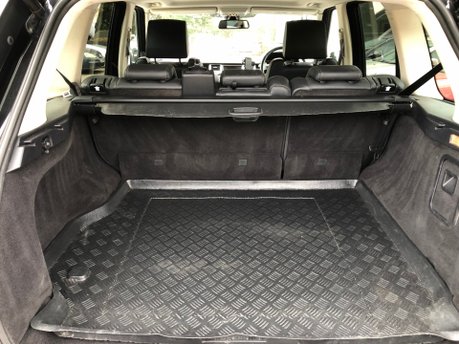 Land Rover Range Rover Sport 3.0 SDV6 HSE BLACK only 64000 miles with 9 Services. 19