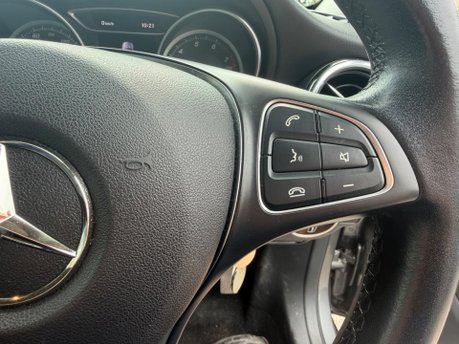 Mercedes-Benz GLA GLA 200 SE EXECUTIVE 14