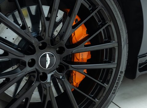 Aston Martin DBX 707 35