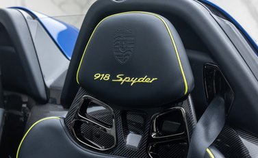 Porsche 918 Spyder 23