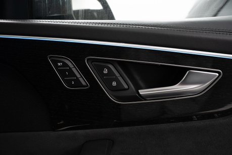 Audi RS Q8 4.0 TFSI V8 Vorsprung SUV 5dr Petrol Tiptronic quattro Euro 6 (s/s) (600 ps 15