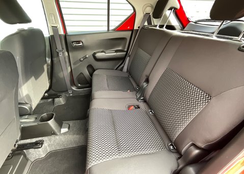 Suzuki Ignis SZ-T DUALJET MHEV 13