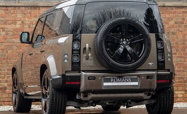 Land Rover Defender 110 X P400 3