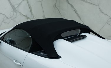 Porsche 718 SPYDER 35