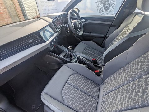 Audi A1 SPORTBACK TFSI S LINE 14