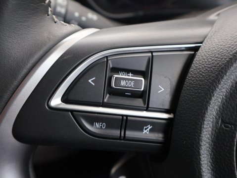 Suzuki Swift 1.2 MHEV Motion Euro 6 (s/s) 5dr 26