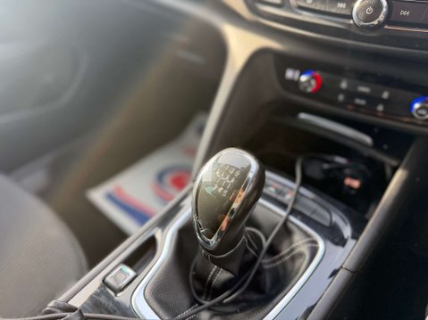 Vauxhall Insignia 2.0 Insignia SRi VX-Line Nav TD 5dr 26