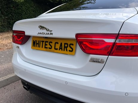 Jaguar XE 2.0i Portfolio Auto AWD Euro 6 (s/s) 4dr 79