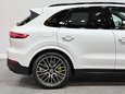 Porsche Cayenne 3.0 V6 E-Hybrid 14kWh SUV 5dr Petrol Plug-in Hybrid TiptronicS 4WD Euro 6 ( 14