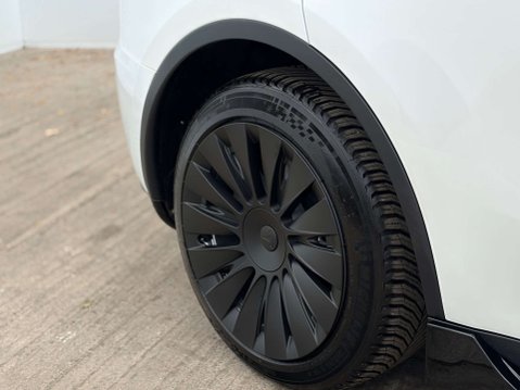 Tesla Model Y ModeL Y Long Range AWD 4WD 5dr 9