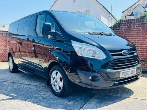 Ford Tourneo Custom 2.0 310 EcoBlue Titanium Minibus Double Cab 5dr Diesel Auto L2 Euro 6 (s/s) 1