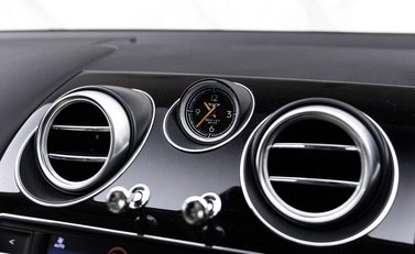 Bentley Bentayga V8 Diesel 17
