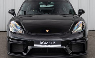 Porsche 718 Cayman GT4 4