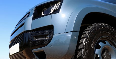 Land Rover Defender 90