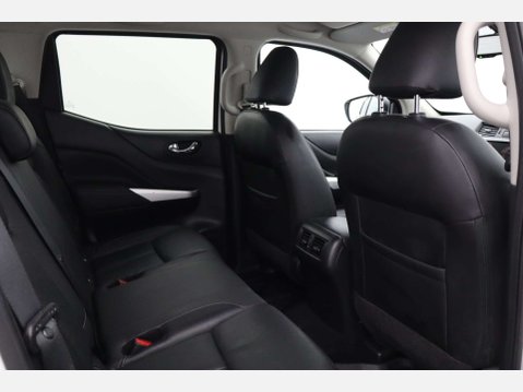 Nissan Navara 2.3 Navara Tekna dCi Auto 4WD 5dr 22
