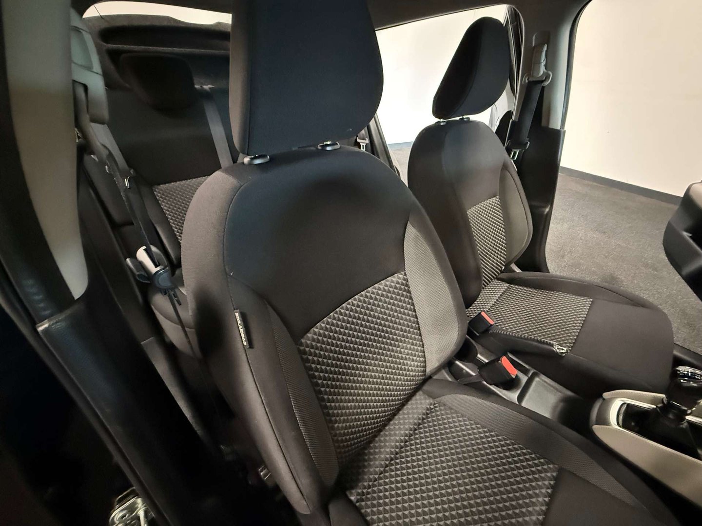 2020 Nissan Micra — image 13