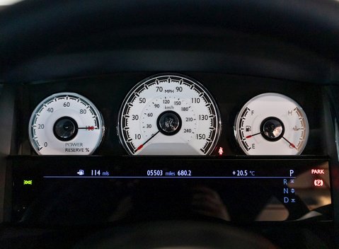 Rolls-Royce Wraith Series II 11