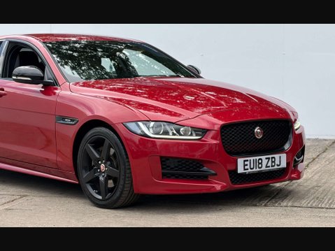Jaguar XE 2.0 XE R-Sport D Auto 4dr 4