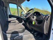 Peugeot Boxer 333 L1 H1 120 ps BlueHdi Professional - Sat Nav & Air Con 15