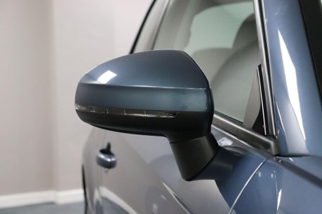 Audi A1 TFSI SPORT 33