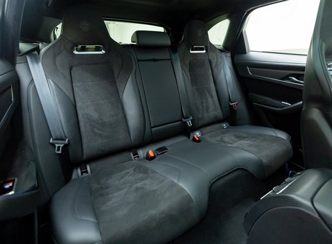 Jaguar F-Pace SVR 17