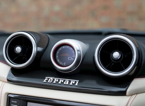 Ferrari California T HS 18