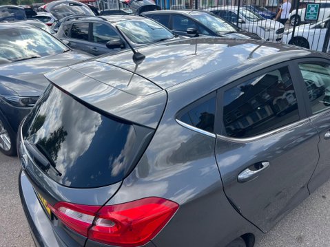Ford Fiesta 1.0T EcoBoost Titanium Auto Euro 6 (s/s) 5dr 15