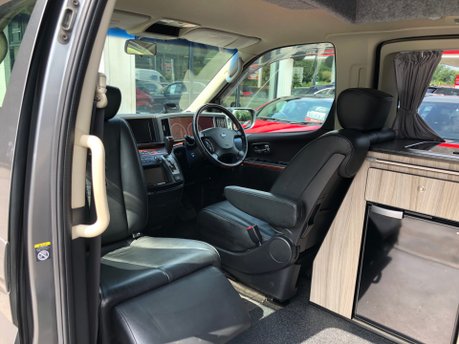 Nissan Elgrand 3.5 V6 Automatic Highway Star 4 berth Camper van with pop up roof 57000m 30