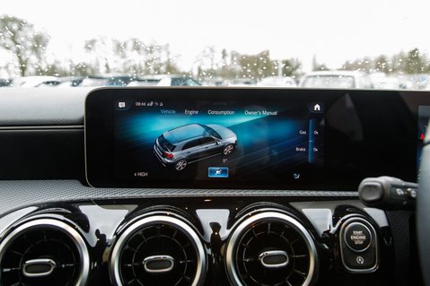 Mercedes-Benz A Class A 180 SE EXECUTIVE 25