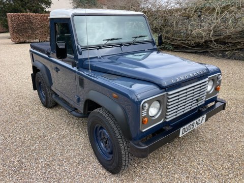 Land Rover Defender 2.4 TDCi Pickup 2dr Diesel Manual 4WD SWB Euro 4 (122 bhp) 3