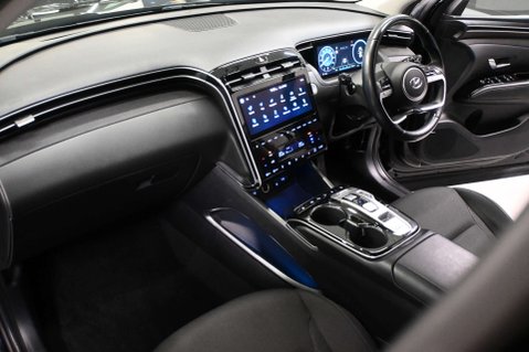 Hyundai TUCSON 1.6 Tucson Premium TGDi HEV Auto 5dr 52