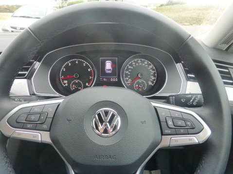 Volkswagen Passat 10