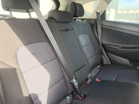 Hyundai TUCSON 1.6 GDi Blue Drive SE Nav Euro 6 (s/s) 5dr 11