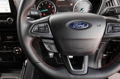 Ford Ecosport ST-LINE 18