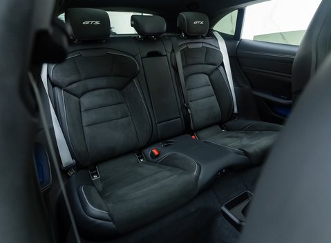 Porsche Taycan GTS SPORT TURISMO 20